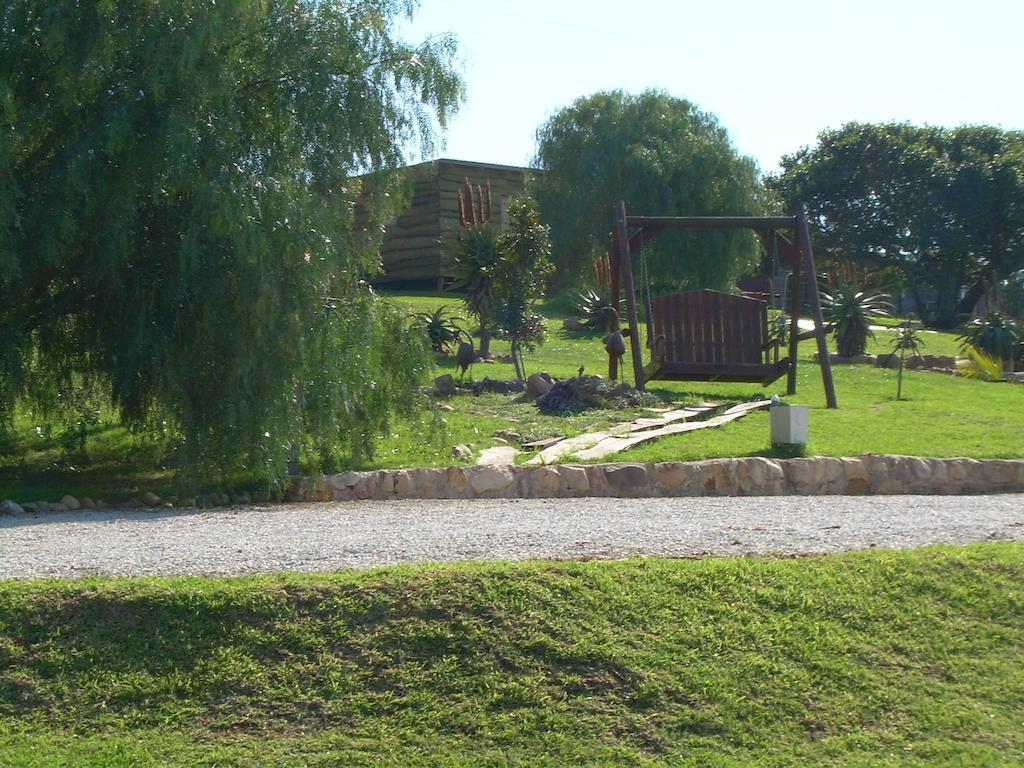 Отель The Hexagon Wildlife Conservation Uitenhage Экстерьер фото