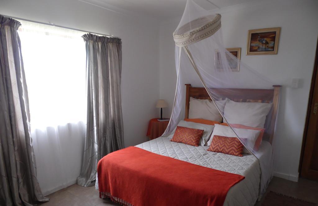 Отель The Hexagon Wildlife Conservation Uitenhage Номер фото