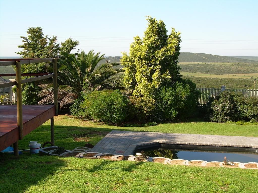 Отель The Hexagon Wildlife Conservation Uitenhage Экстерьер фото