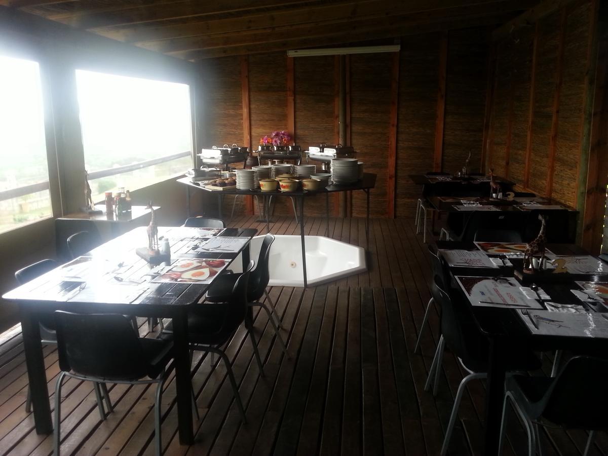 Отель The Hexagon Wildlife Conservation Uitenhage Экстерьер фото